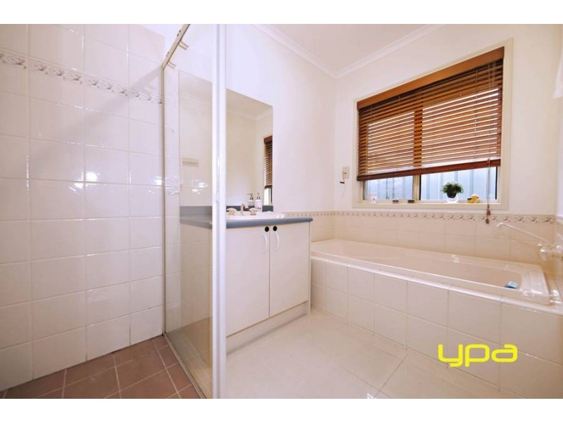 31 Goulburn Circuit, Caroline Springs VIC 3023