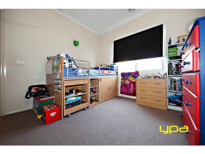 5 Carisbrook Street, Caroline Springs VIC 3023