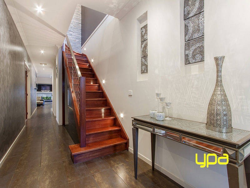 18 Lyons Avenue, Burnside Heights VIC 3023