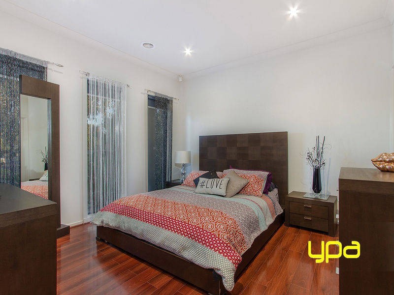 18 Lyons Avenue, Burnside Heights VIC 3023