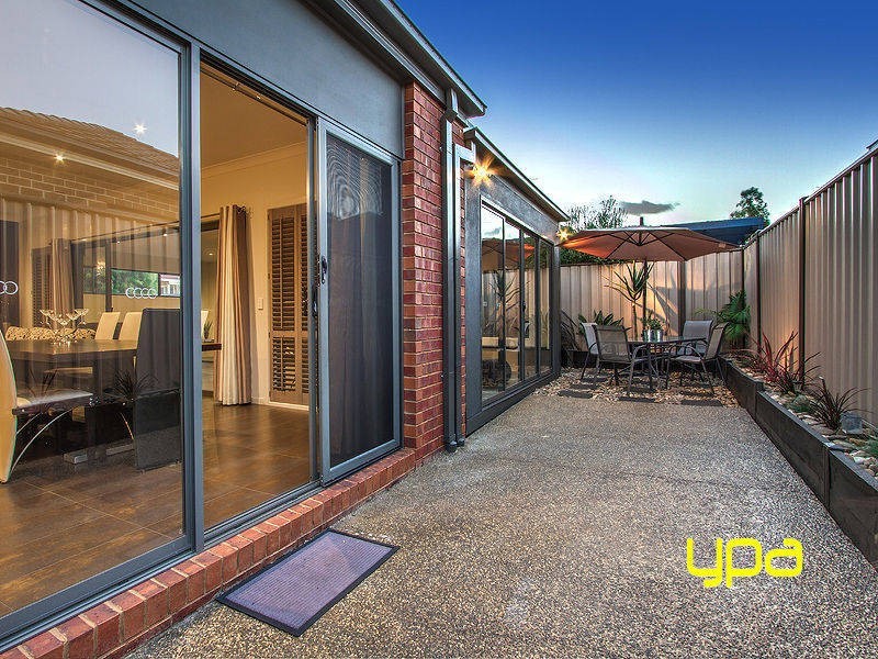 18 Lyons Avenue, Burnside Heights VIC 3023