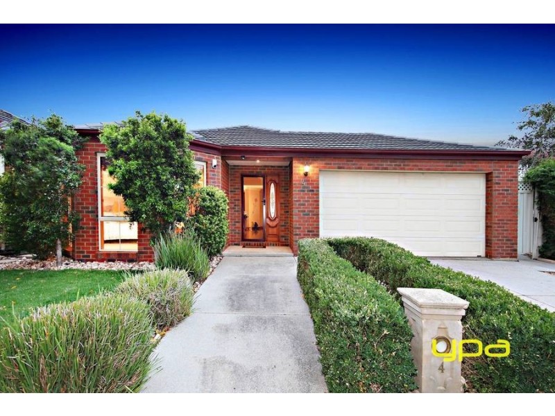 4 Wavertree Avenue, Caroline Springs VIC 3023