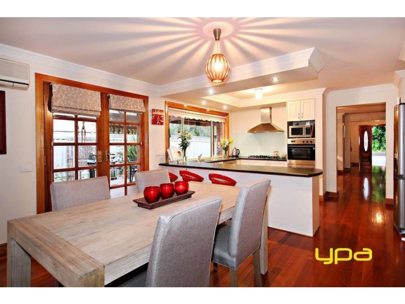 4 Wavertree Avenue, Caroline Springs VIC 3023