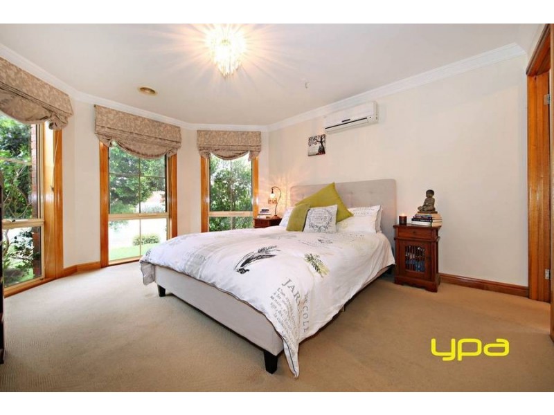 4 Wavertree Avenue, Caroline Springs VIC 3023