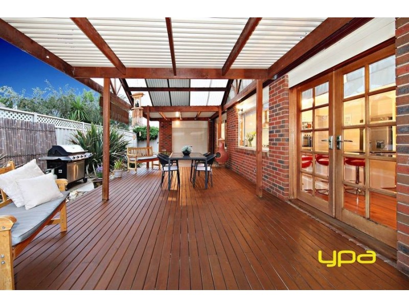 4 Wavertree Avenue, Caroline Springs VIC 3023