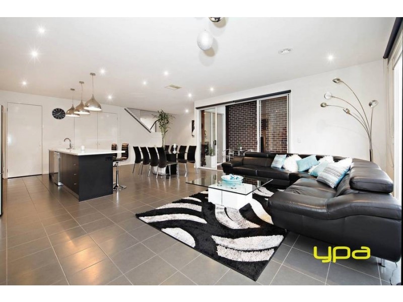 7 Tatterson Way, Caroline Springs VIC 3023