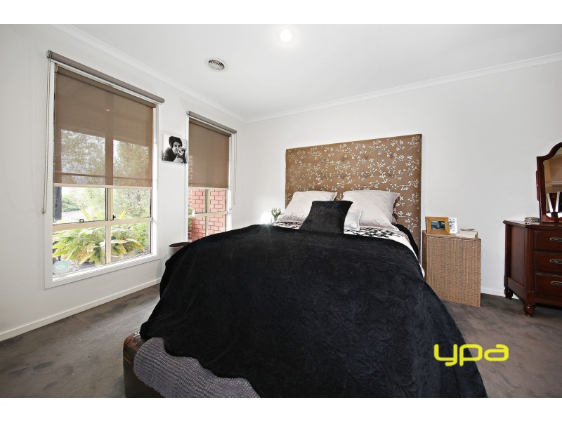 13 Huegill Drive, Burnside VIC 3023