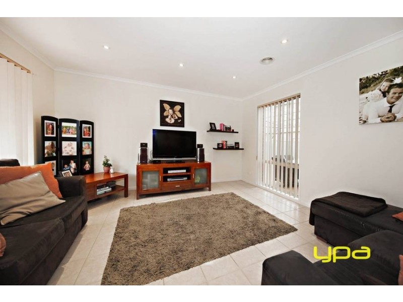 45 Mockridge Avenue, Burnside VIC 3023