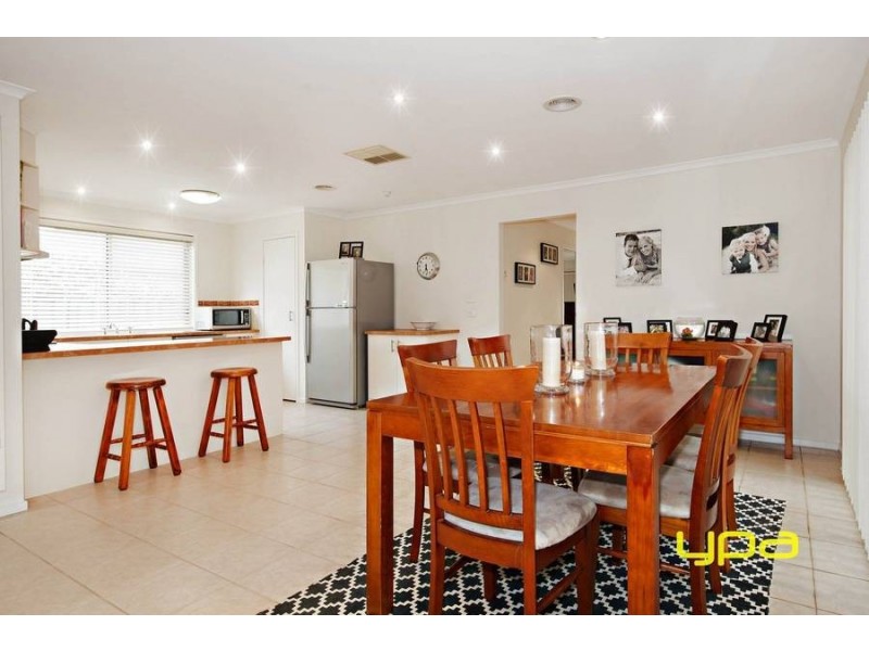 45 Mockridge Avenue, Burnside VIC 3023