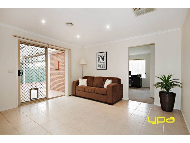 45 Mockridge Avenue, Burnside VIC 3023