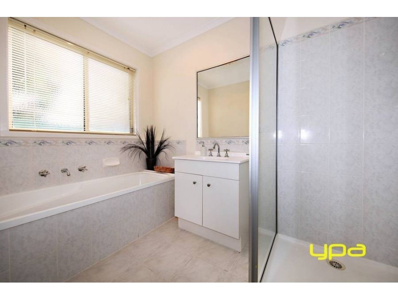 45 Mockridge Avenue, Burnside VIC 3023