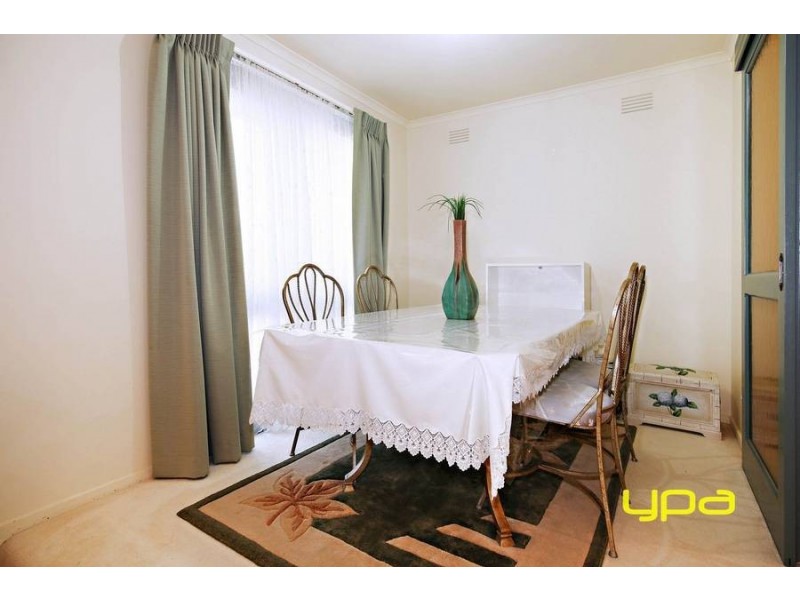 21 Fairfax Circuit, Albanvale VIC 3021