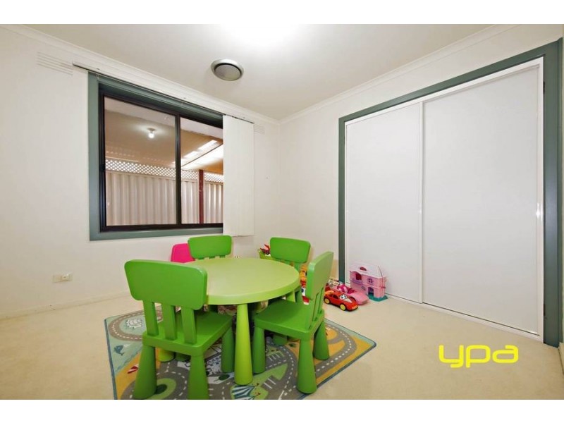 21 Fairfax Circuit, Albanvale VIC 3021