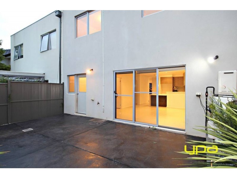 35 The Esplanade, Caroline Springs VIC 3023