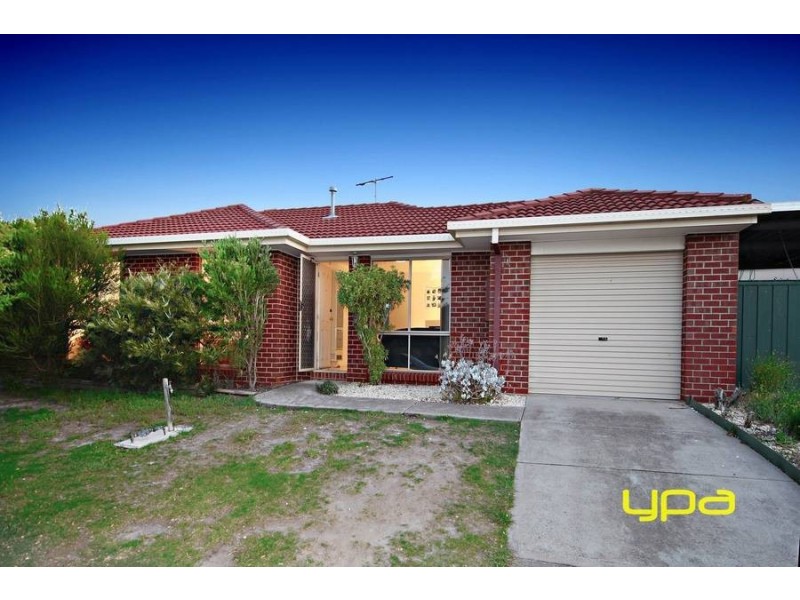 4 Perkins Grove, Burnside VIC 3023