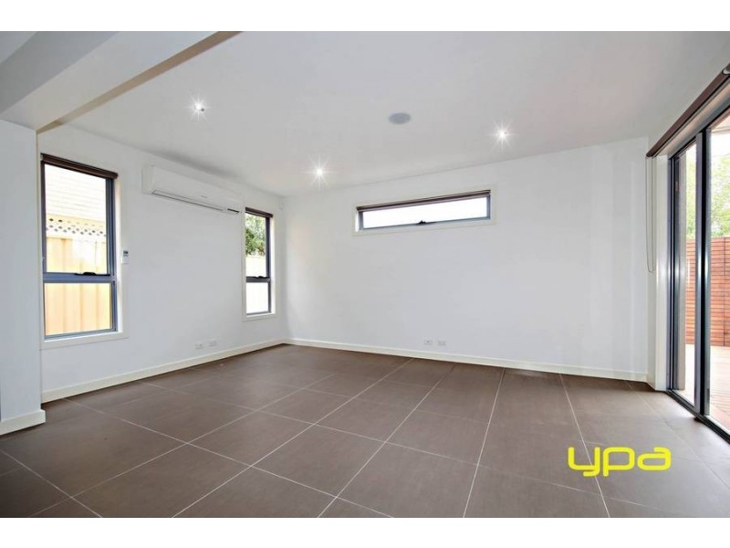 26 Monckton Place, Caroline Springs VIC 3023