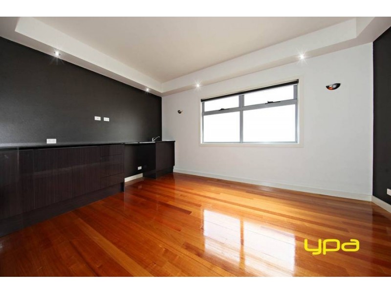 26 Monckton Place, Caroline Springs VIC 3023