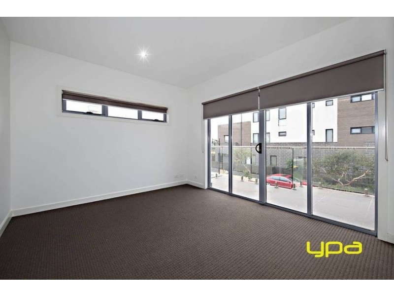 26 Monckton Place, Caroline Springs VIC 3023