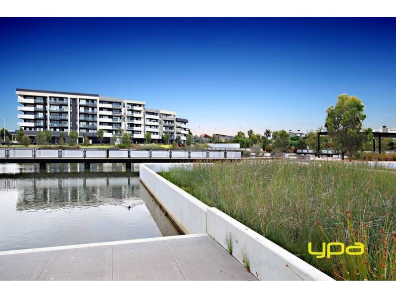 26 Monckton Place, Caroline Springs VIC 3023