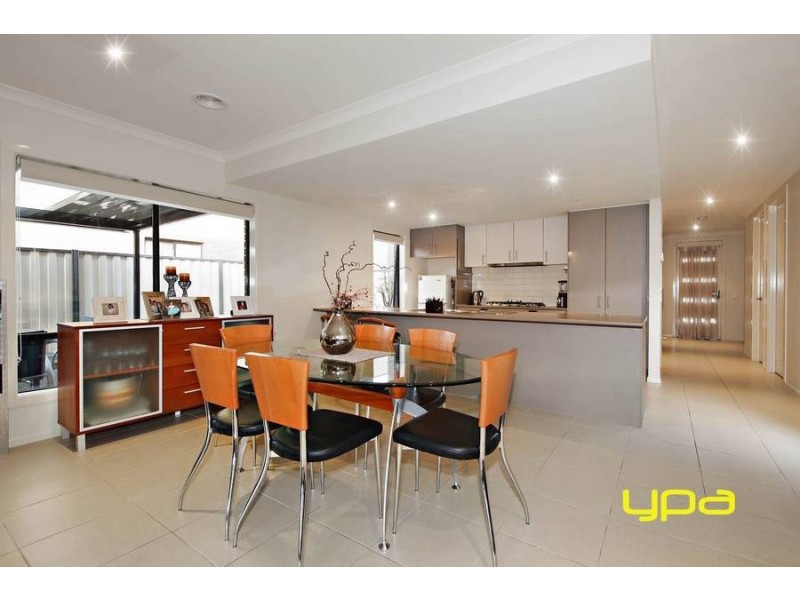 40C The Avenue, Caroline Springs VIC 3023