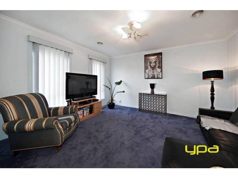 6 Belair Court, Caroline Springs VIC 3023