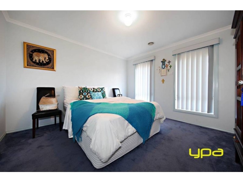 6 Belair Court, Caroline Springs VIC 3023