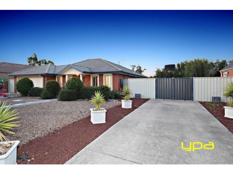 6 Belair Court, Caroline Springs VIC 3023