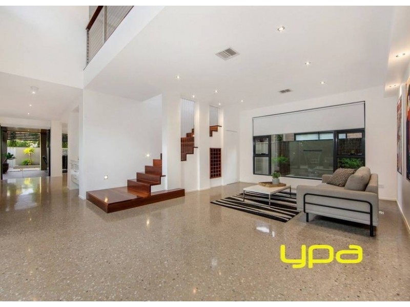 14 Coliban Gardens, Caroline Springs VIC 3023