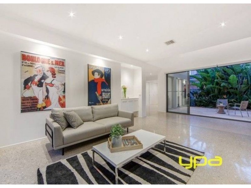 14 Coliban Gardens, Caroline Springs VIC 3023