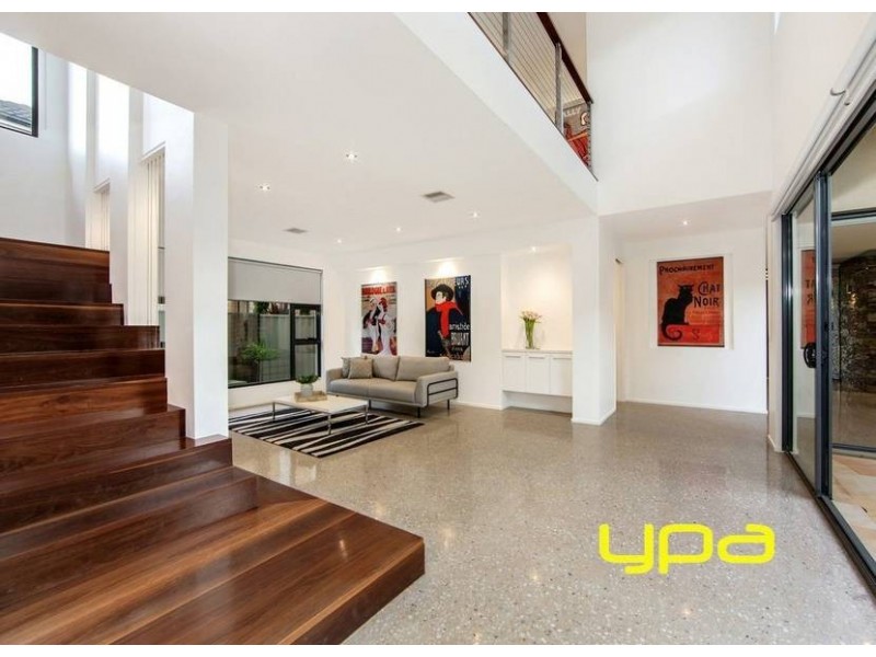 14 Coliban Gardens, Caroline Springs VIC 3023