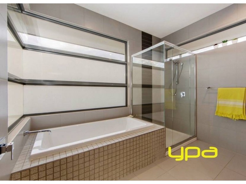 14 Coliban Gardens, Caroline Springs VIC 3023