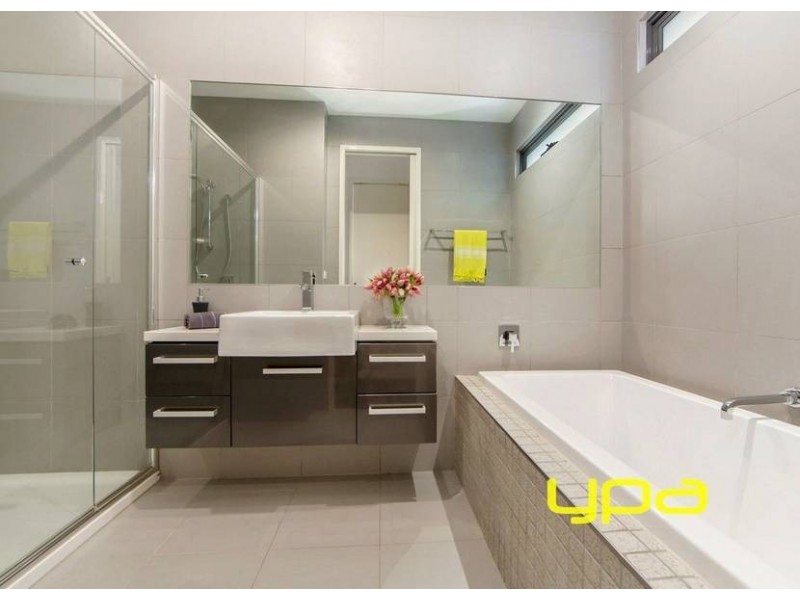 14 Coliban Gardens, Caroline Springs VIC 3023