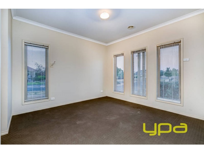13 Darleith Terrace, Caroline Springs VIC 3023