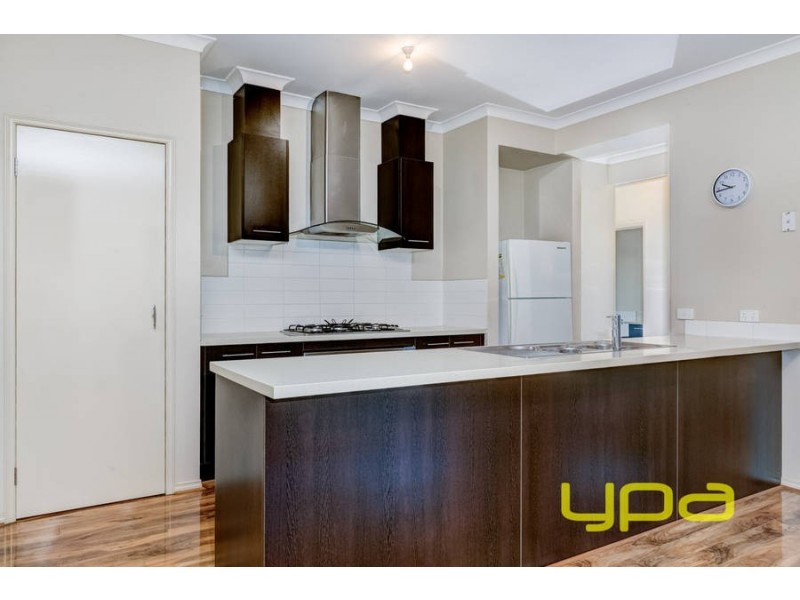 13 Darleith Terrace, Caroline Springs VIC 3023