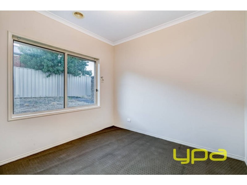 13 Darleith Terrace, Caroline Springs VIC 3023