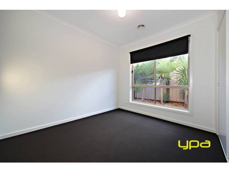 5 Yellowgum Street, Burnside Heights VIC 3023