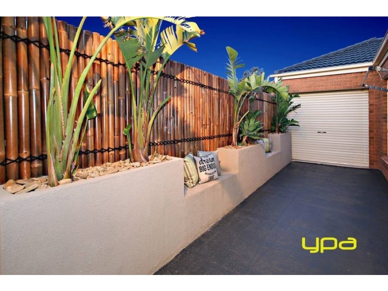 5 Yellowgum Street, Burnside Heights VIC 3023