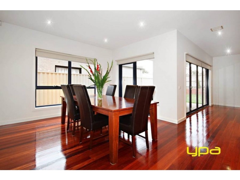 7 Como Glen, Caroline Springs VIC 3023