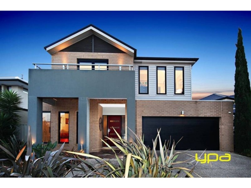 12 Coliban Garden, Caroline Springs VIC 3023