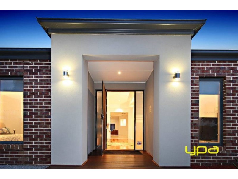 2 Barrwang Street, Cairnlea VIC 3023