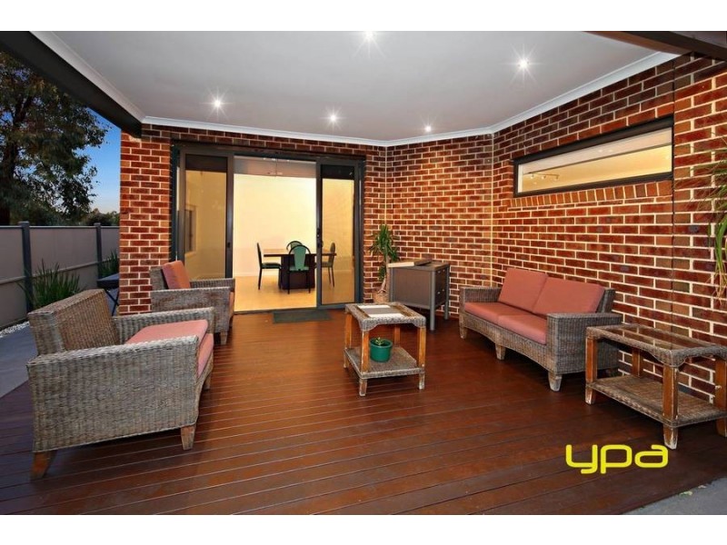 2 Barrwang Street, Cairnlea VIC 3023