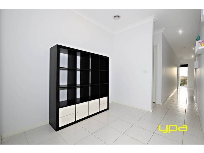 49 Keynes Circuit, Plumpton VIC 3335