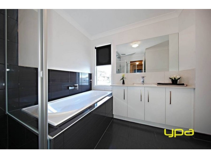 49 Keynes Circuit, Plumpton VIC 3335