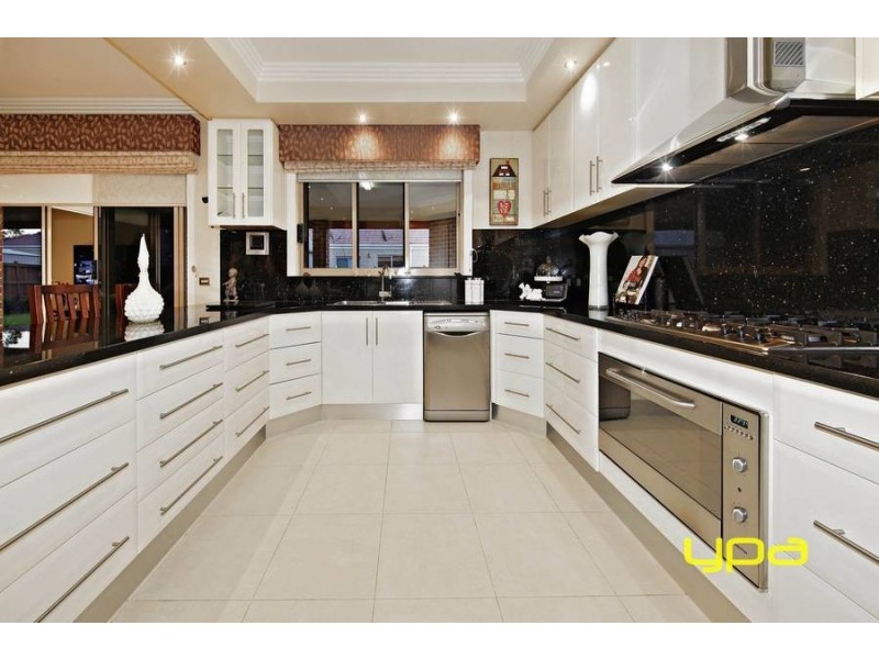 38 Arbour Boulevard, Burnside Heights VIC 3023