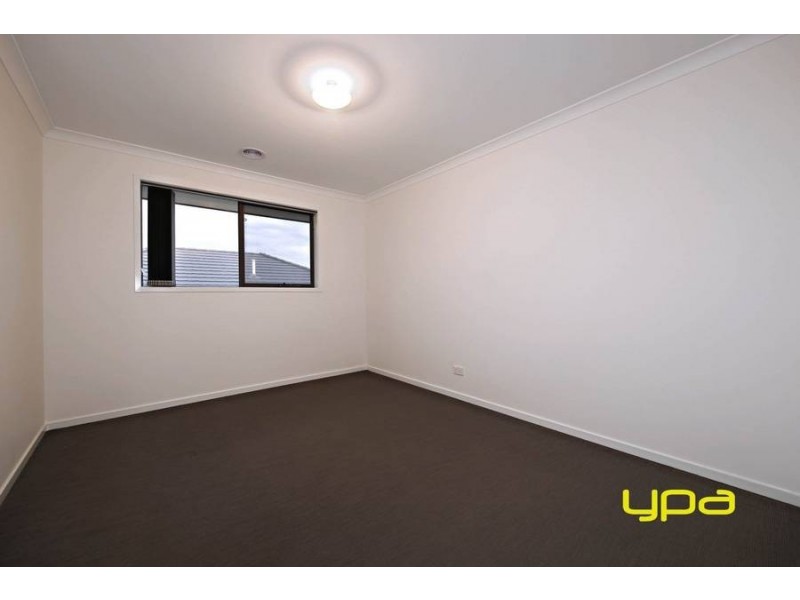 11 Lexington Drive, Burnside VIC 3023