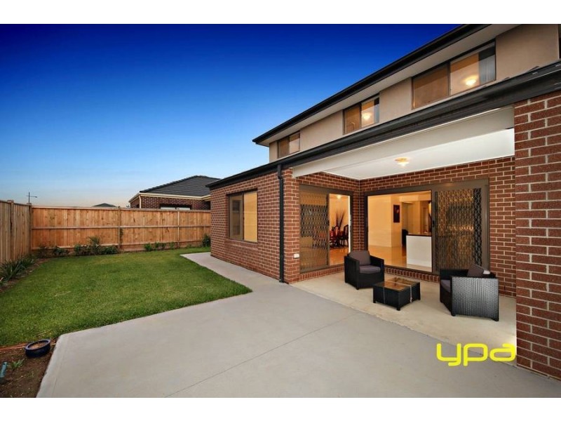 11 Lexington Drive, Burnside VIC 3023