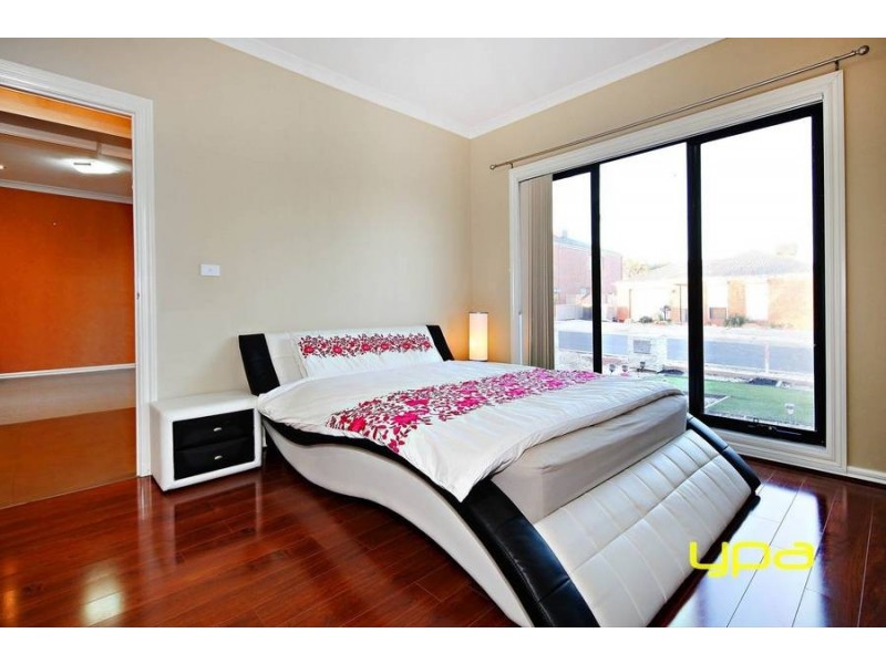 1 Hughes Place, Burnside Heights VIC 3023