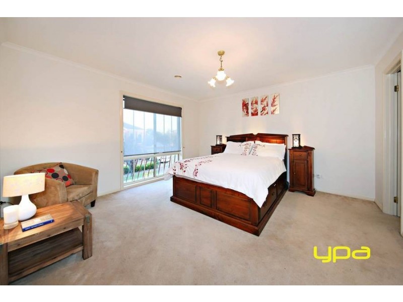 20 Windsor Gardens, Caroline Springs VIC 3023