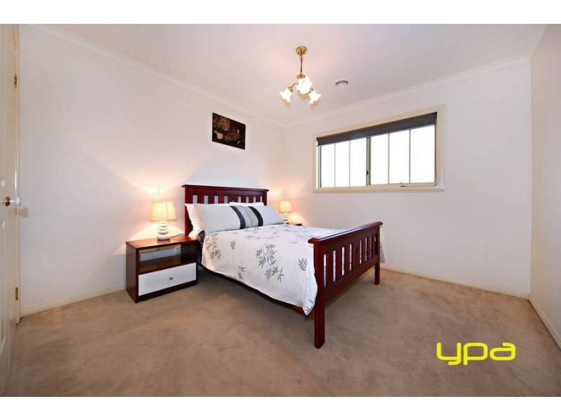 20 Windsor Gardens, Caroline Springs VIC 3023