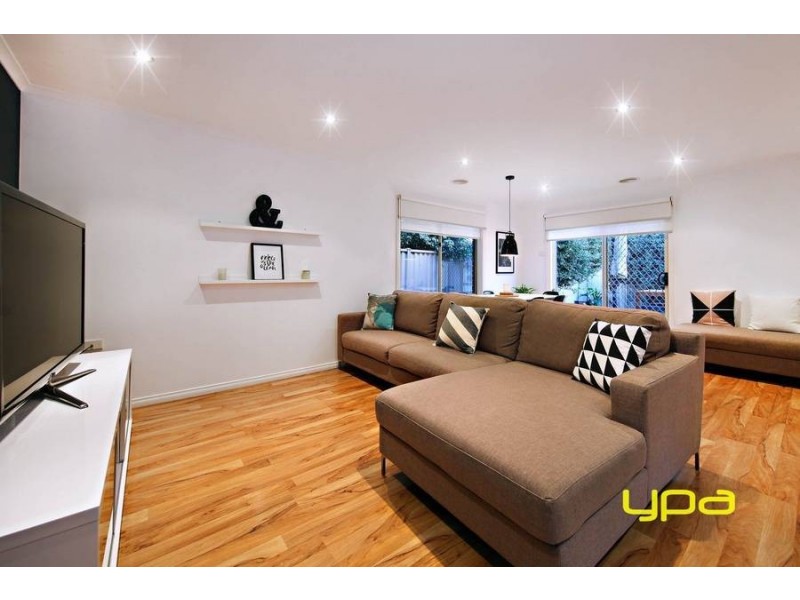 18 Wavertree Avenue, Caroline Springs VIC 3023